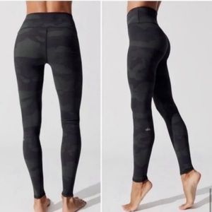 Alo Yoga High Waist Vapor Camo Leggings